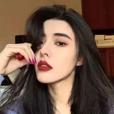 向下扭曲